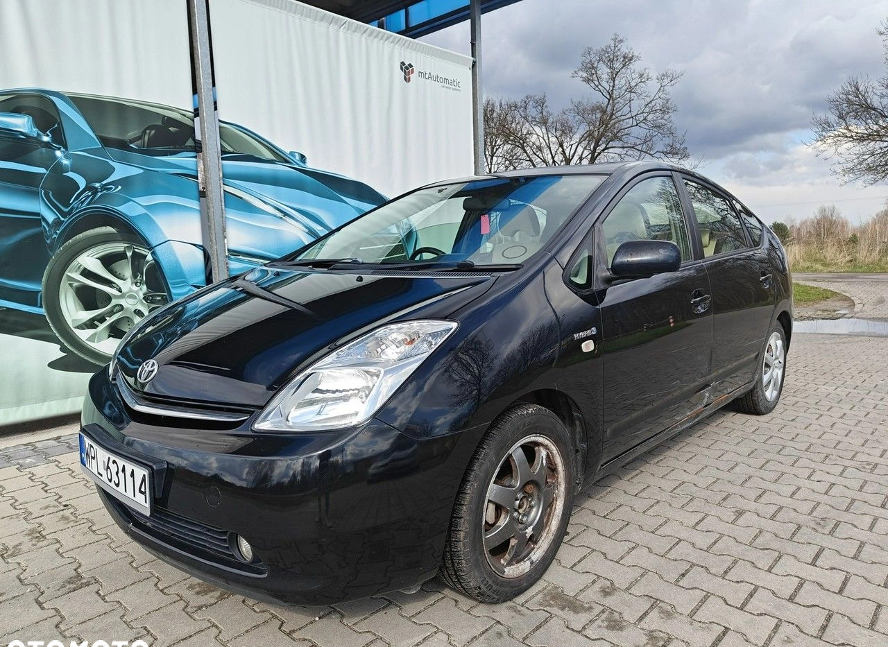 Toyota Prius cena 10900 przebieg: 348100, rok produkcji 2005 z Karczew małe 172
